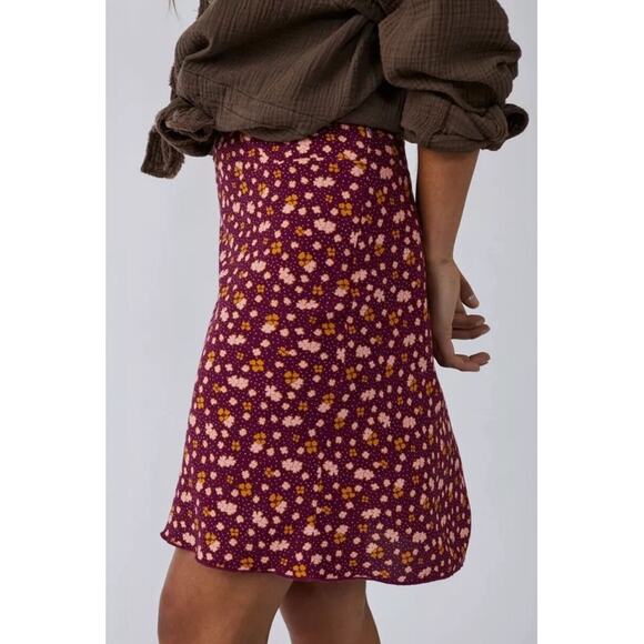Free People IRL Floral Print Mini Slip Skirt in Plum Combo Size 10 - Picture 3 of 12